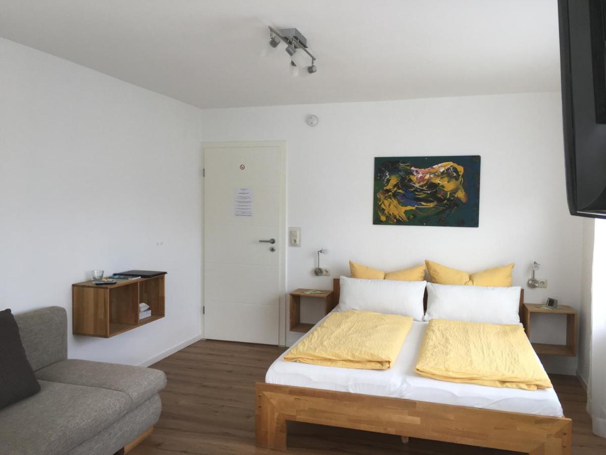 Gaestehaus Sommertal Mit Pool Im Garten, Eigener Parkplatz, 800M Zum Bodensee, 300M Zur Altstadt Meersburg Ngoại thất bức ảnh