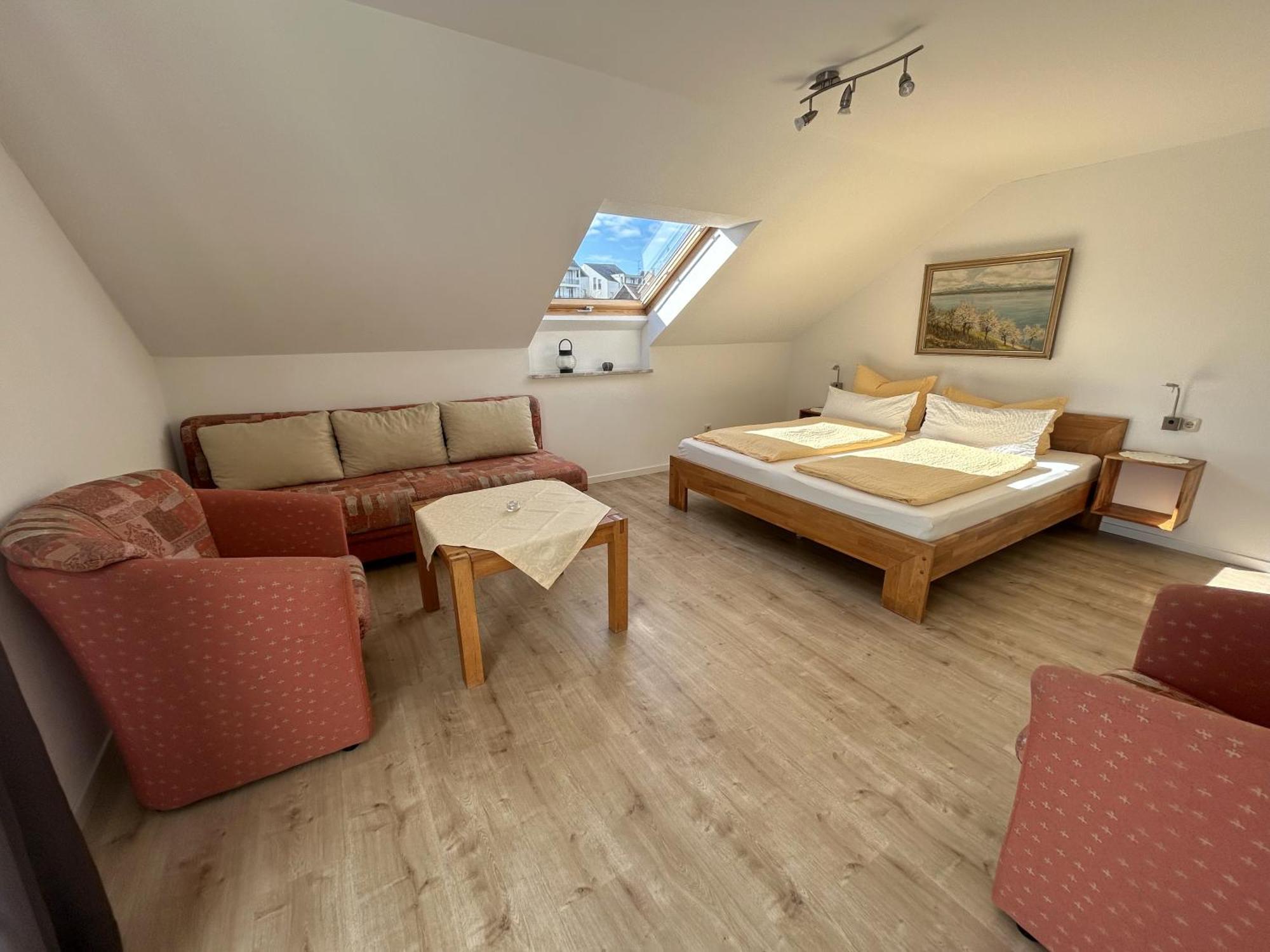 Gaestehaus Sommertal Mit Pool Im Garten, Eigener Parkplatz, 800M Zum Bodensee, 300M Zur Altstadt Meersburg Ngoại thất bức ảnh