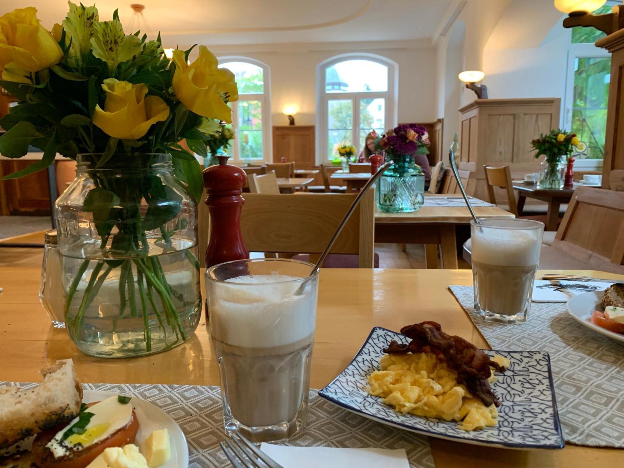 Gaestehaus Sommertal Mit Pool Im Garten, Eigener Parkplatz, 800M Zum Bodensee, 300M Zur Altstadt Meersburg Phòng bức ảnh