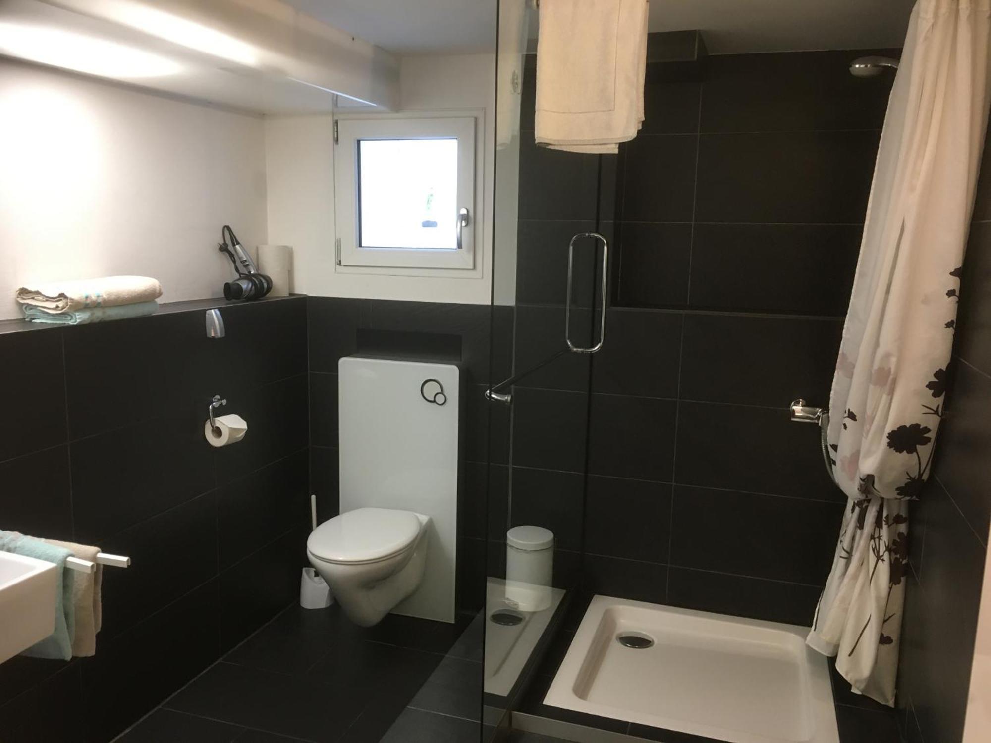 Gaestehaus Sommertal Mit Pool Im Garten, Eigener Parkplatz, 800M Zum Bodensee, 300M Zur Altstadt Meersburg Phòng bức ảnh